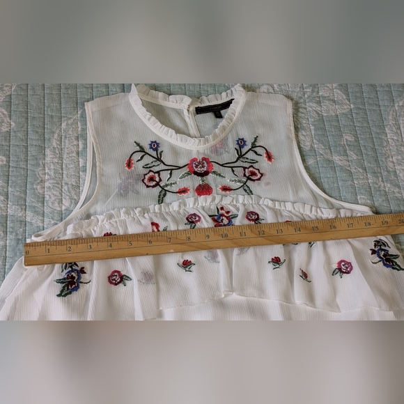 MaxSport White Sleeveless Dress with Floral Embroidery. NWOT Size 8. - Picture 7 of 10